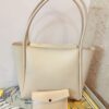*Classic Cream Tote Bag with Matching Pouch* 👜