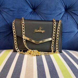 Classic Midnight Evening Clutch – Sophisticated Black Envelope Crossbody with Luxury Gold Chain Strap & V-Bar Accent